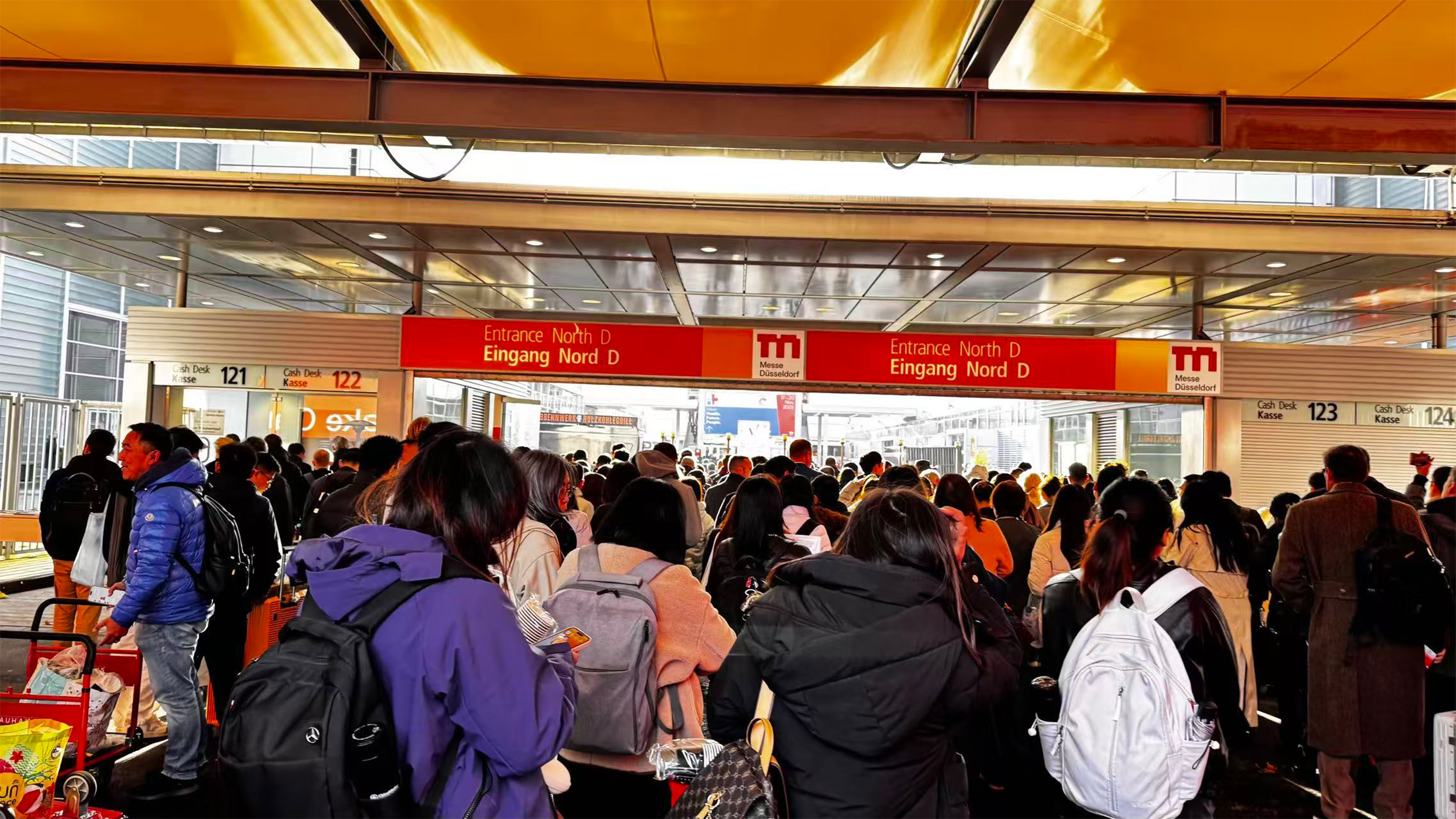 1763542366859969.jpg 2.jpg